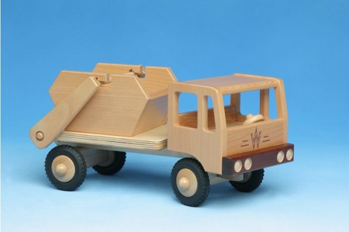 LKW Müllcontainer aus Holz in Perspektive dargestellt